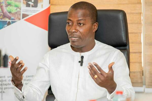 Échanges entre la population de Dassa-Zoumè et le porte-parole du gouvernement : à cœur ouvert, Wilfried Léandre Houngbédji répond aux différentes préoccupations des habitants