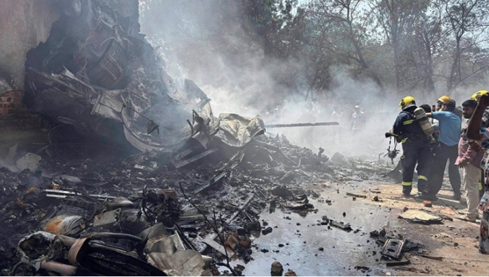 Crash d’un avion en Inde avec 242 passagers à bord : “Il n’y a apparemment aucun survivant”, selon le chef de la police d’Ahmedabad