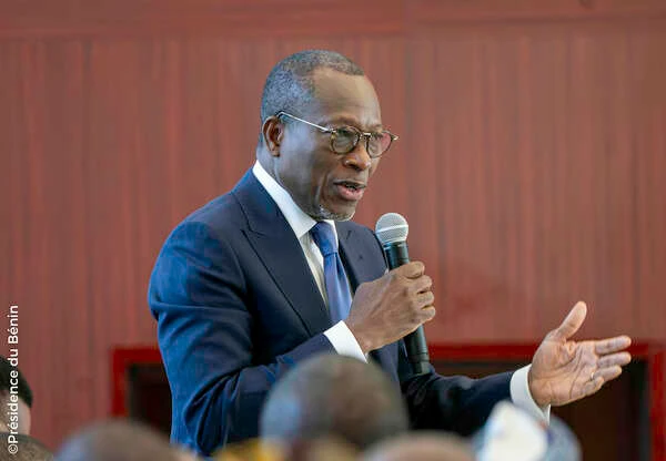 Réforme de la décentralisation au Bénin : Talon joint l’acte à la parole, des ajustements adoptés en réponse aux doléances des élus locaux