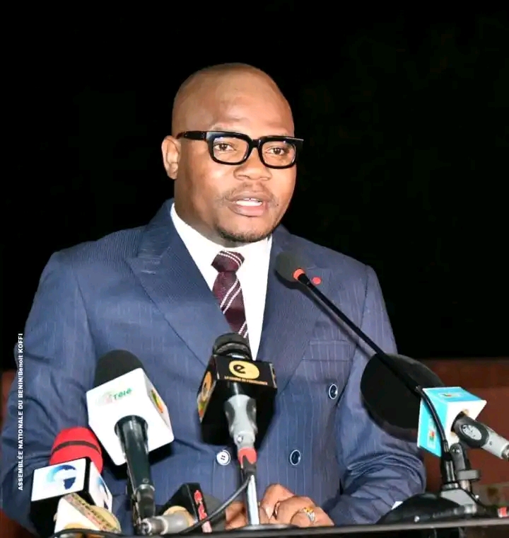 Assemblée nationale : Vitali Boton, porte-parole du président Vlavonou fait le bilan de la 1ère session ordinaire de l’année 2025