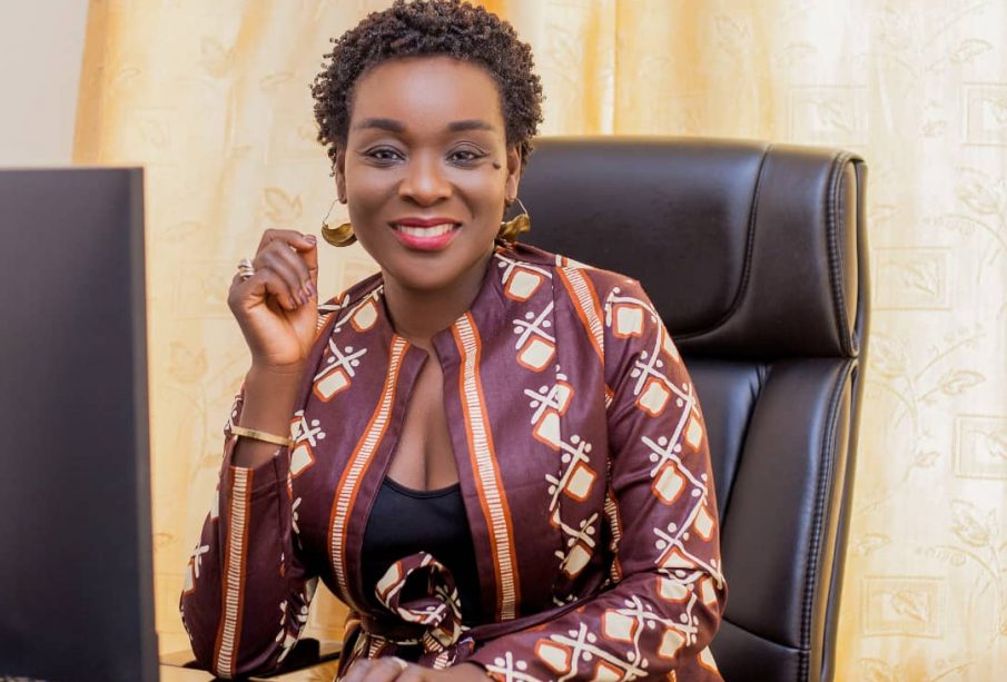 CRIET – Affaire psychopathe Gate : 06 mois de prison requis contre la journaliste Angela Kpeidja