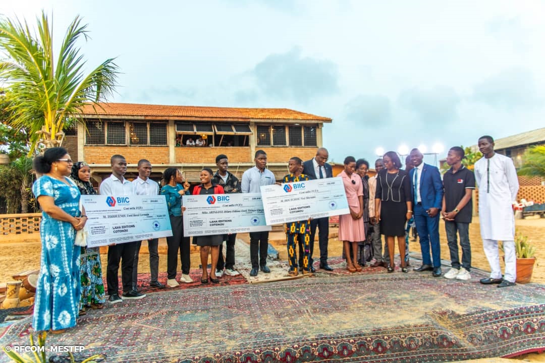Bénin : 27 jeunes lauréats du BEPC et du BAC 2025 honorés lors d’une journée d’excellence