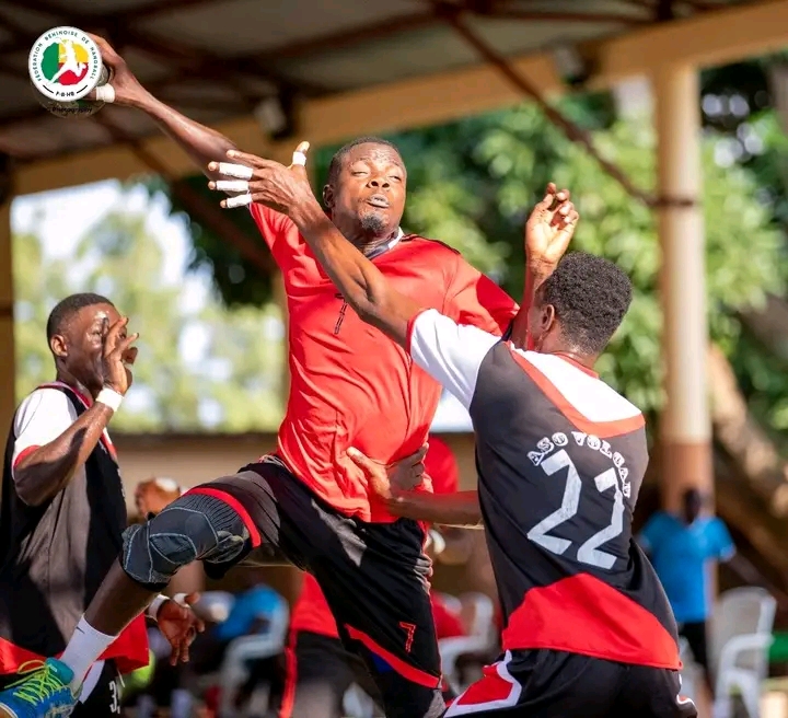 Handball – Moov Africa Ligue Pro 2, Saison 2025 : Volcan s’impose chez les hommes, Baobab domine le tableau féminin