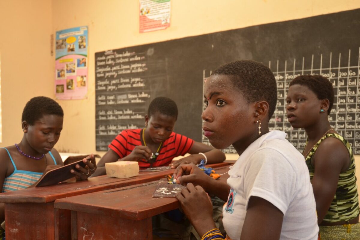 Éducation pour tous : le Bénin mise sur les alternatives éducatives