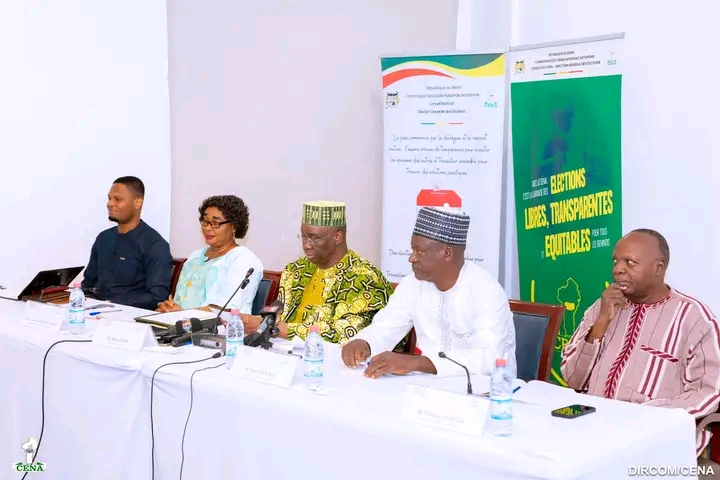 Élections générales de 2026 au Bénin : la Céna renforce la concertation avec les partis politiques et présente la plateforme numérique e-Déclaration