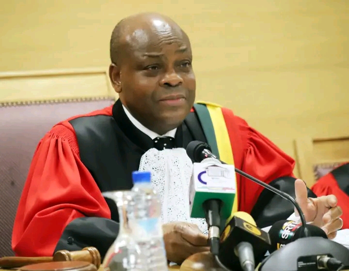 Élections législatives 2026 : rapporteurs adjoints et agents informatiques prêtent serment à la Cour constitutionnelle