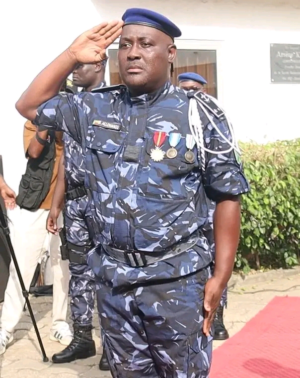 Police républicaine : Brice Allowanou élevé au grade d’Inspecteur général de Police de 2ᵉ classe