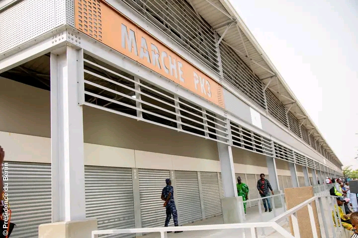 Infrastructures marchandes : le marché moderne de friperie de PK3 inauguré