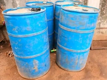 Sécurité sanitaire à Dogbo : la Police saisit 770 litres de sodabi impropre à la consommation à Ayomi