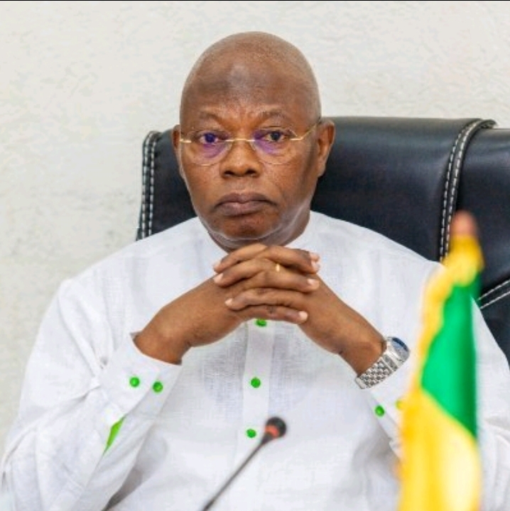 Enseignements maternel et primaire : Salimane Karimou exige la mise à jour complète des classes intermédiaires sur la plateforme EDUCMASTER