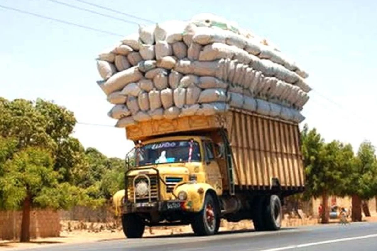 Surcharges et camions hors gabarit : la Police républicaine désormais mandatée pour la répression des contrevenants