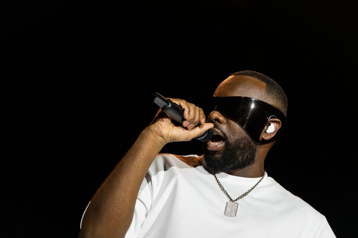 France : le chanteur Gims interpellé dans une affaire de blanchiment d’argent