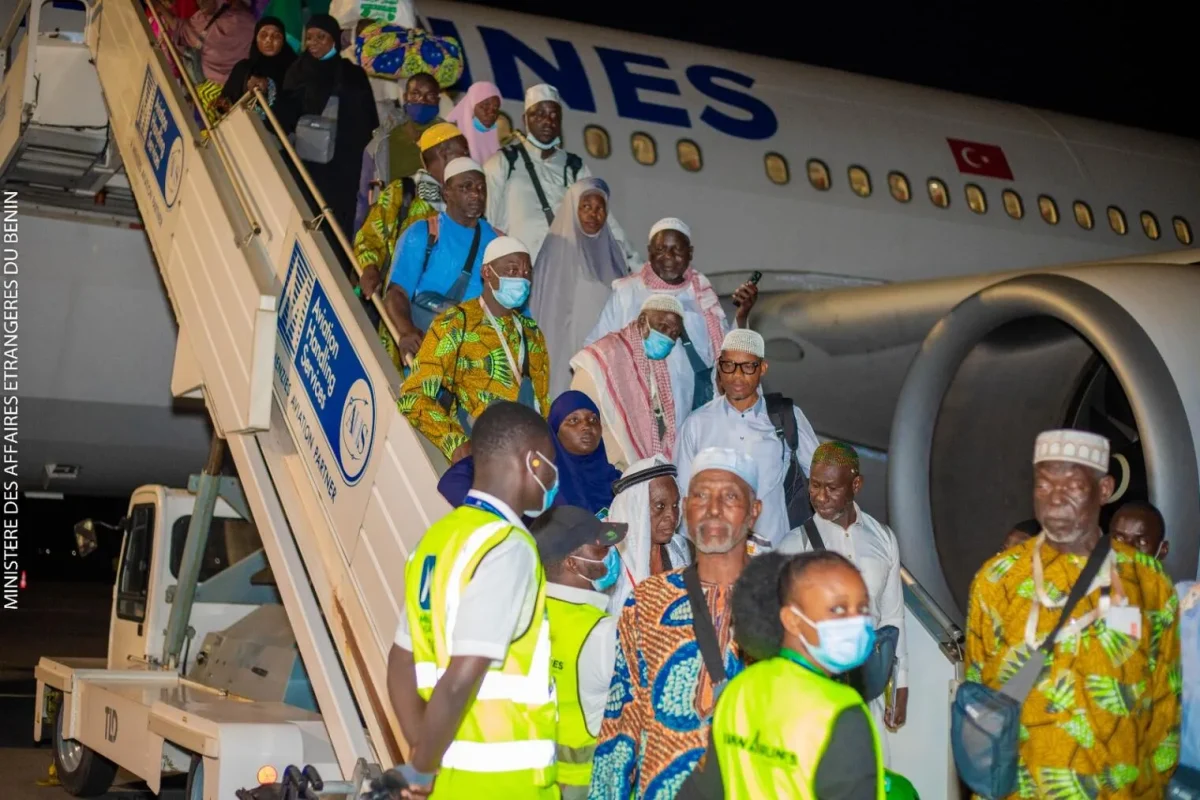 Bénin – Hadj 2026 : l’AGLO invite les pèlerins à récupérer leur kit de valises et fixe les règles d’embarquement