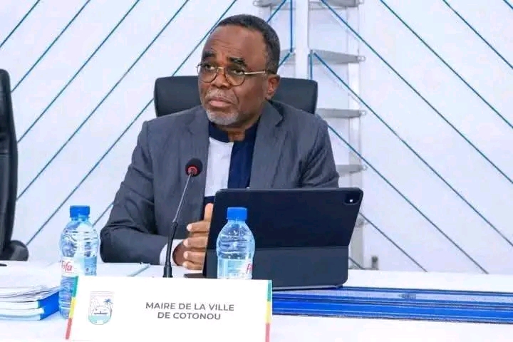 Fortes pluies à Cotonou : le maire Luc Gnacadja annonce des mesures d’urgence et appelle à la prudence