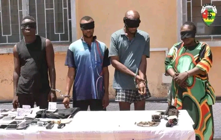 Togo : 05 présumés braqueurs dont un Béninois interpellés après une attaque à main armée à Lomé