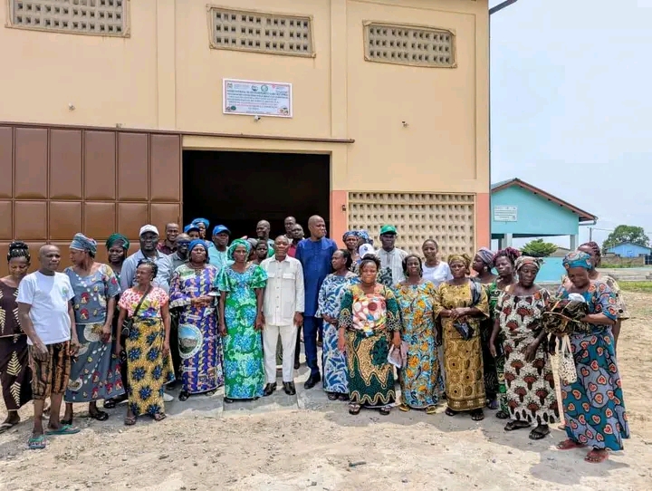 Glazoué : les étuveuses de riz dotées d’une unité moderne de transformation