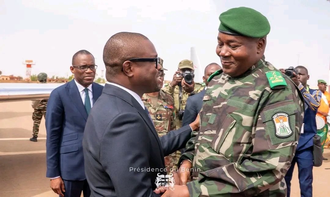 Attaques près de l’aéroport de Niamey : le Bénin condamne et affiche sa solidarité avec le Niger