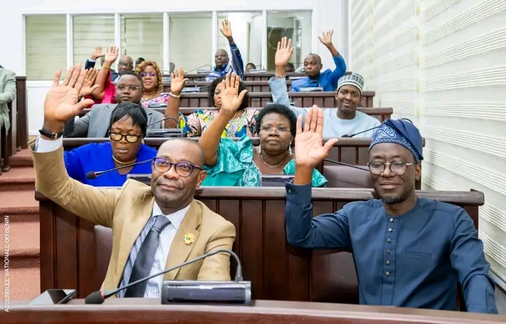 Bénin : l’Assemblée nationale adopte une nouvelle loi sur l’environnement avec des sanctions renforcées