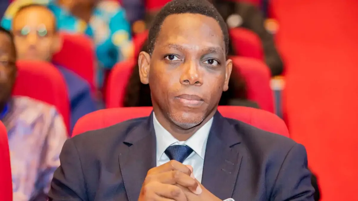 Grâce présidentielle et aménagement de peine : le ministère de la Justice dénonce des escroqueries et annonce des poursuites
