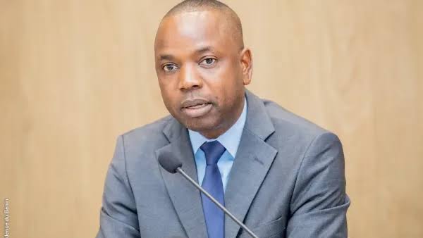 Commande publique au Bénin : le ministre Aristide Médénou annonce une réforme du contrôle des projets de contrats