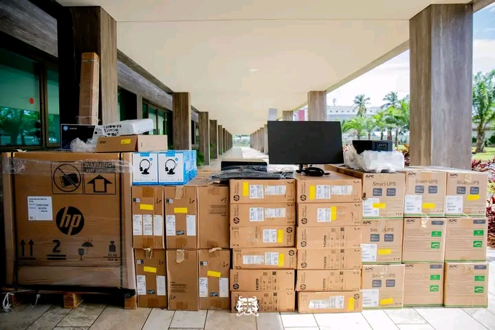 Bénin : 628 équipements informatiques pour booster le numérique dans 43 collèges